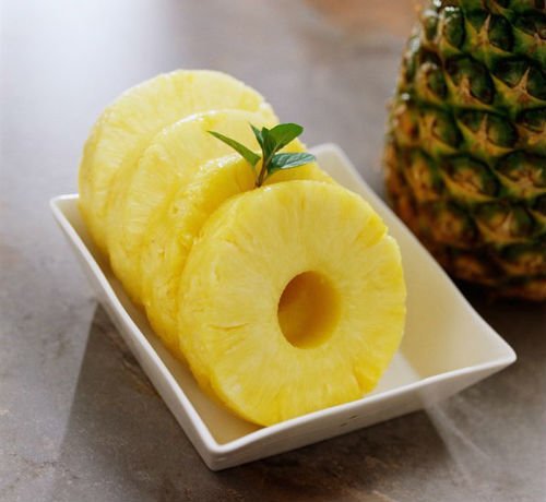 canned pineapple